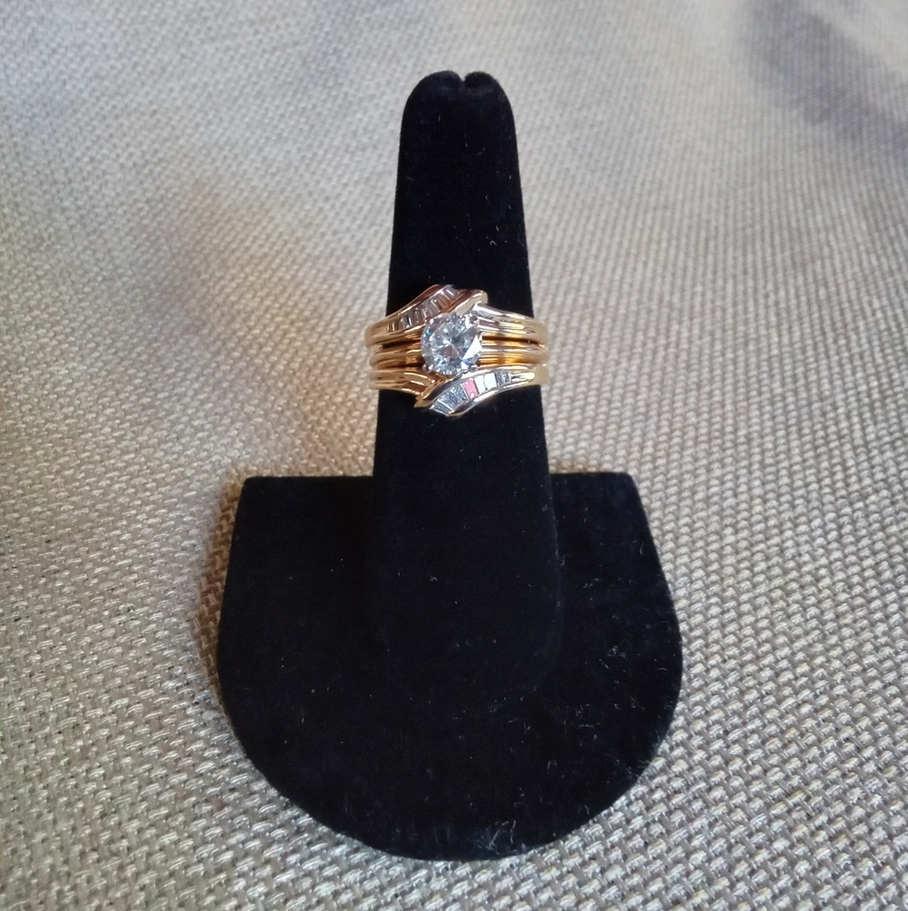 14K Yellow Gold Wedding Ring Set